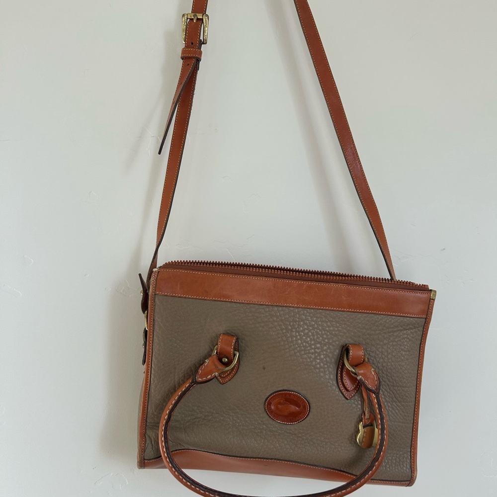 Dooney & Bourke purse